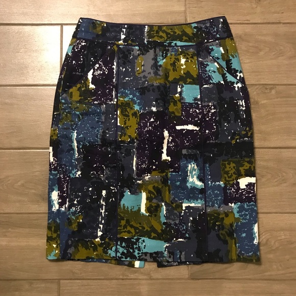 Anthropologie Dresses & Skirts - Anthropologie Tabitha Olmeda Pencil Skirt Size 4